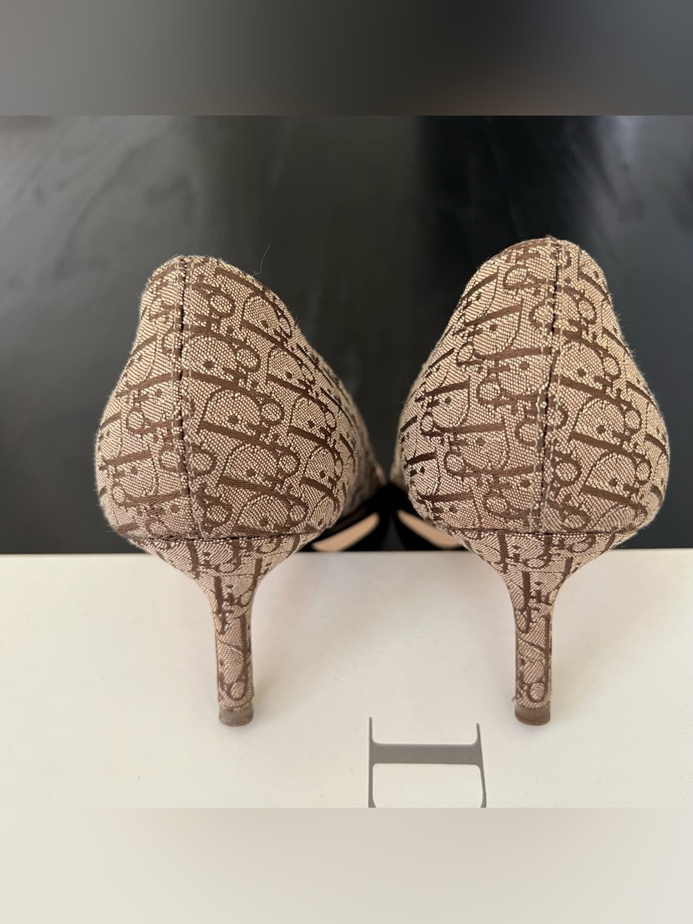 🖤EUC🖤 CHRISTIAN DIOR Strappy Escarpin Kitten Heels - Picture 8 of 13